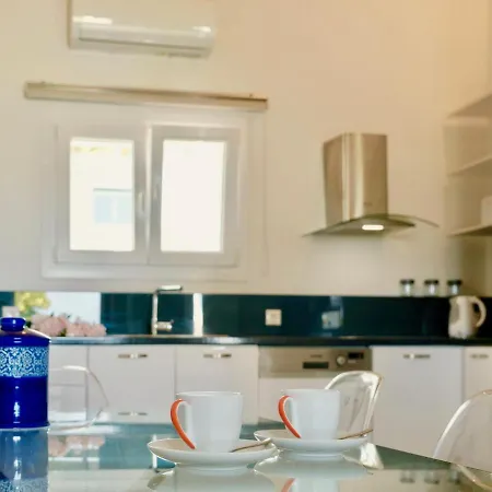 Villa Beachfront Stato Da Mar By Dadovillas